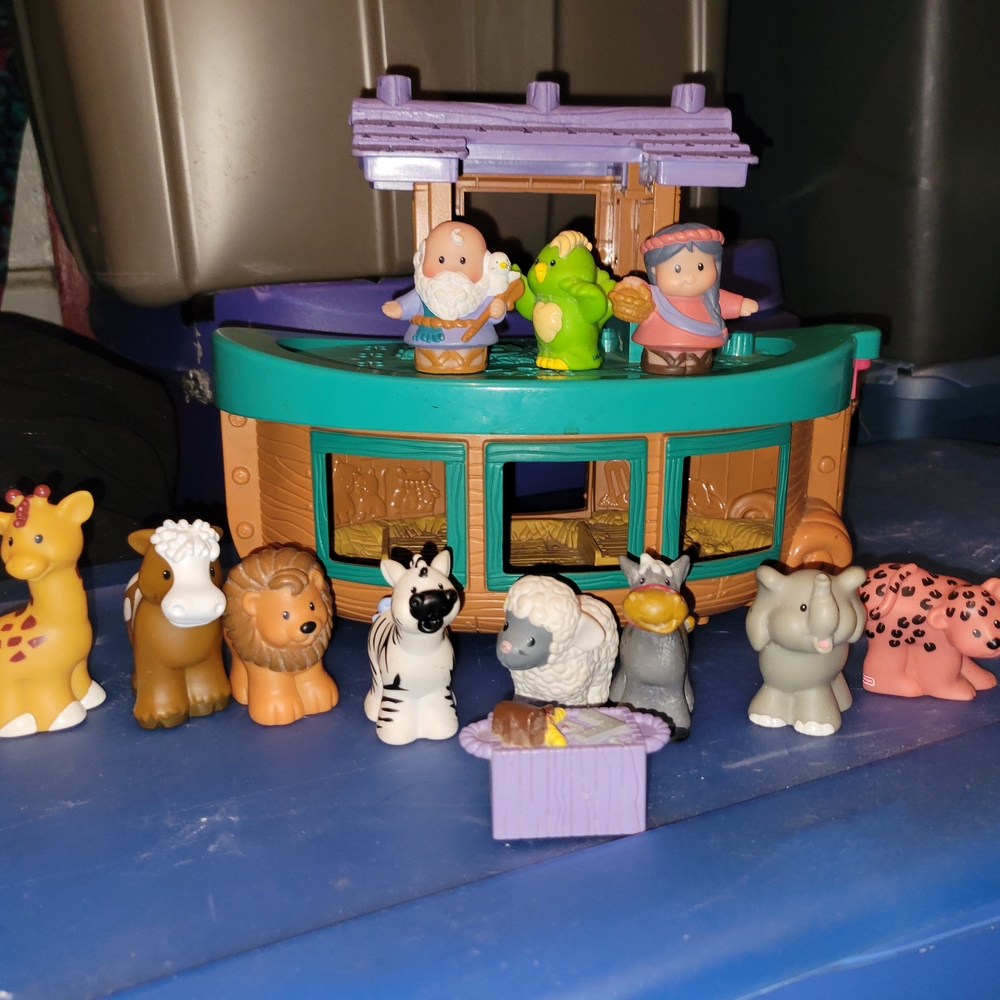 Fisher Price Little People Playset